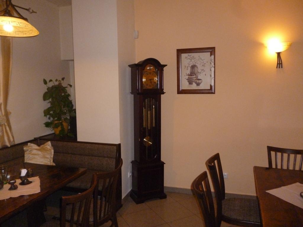 Pension Kamenny Dvur Mariánské Lázně Exterior foto